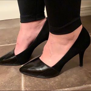 Moda Spana Eel and suede black heels